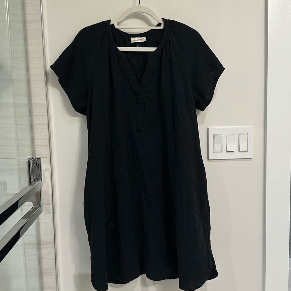 Black short dress